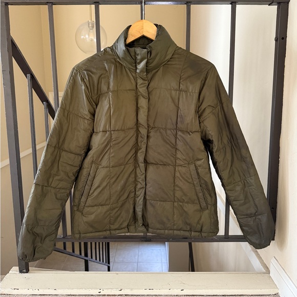 Madewell Travel Buddy Packable Puffer in Kale Size XS - Picture 5 of 12